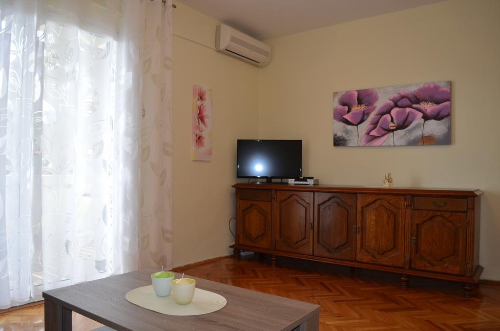Apartments Mihalic Baška Quarto foto