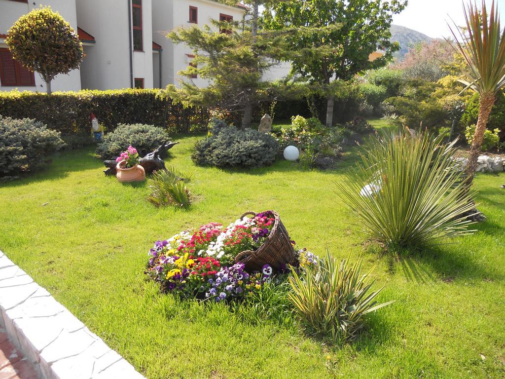 Apartments Mihalic Baška Exterior foto