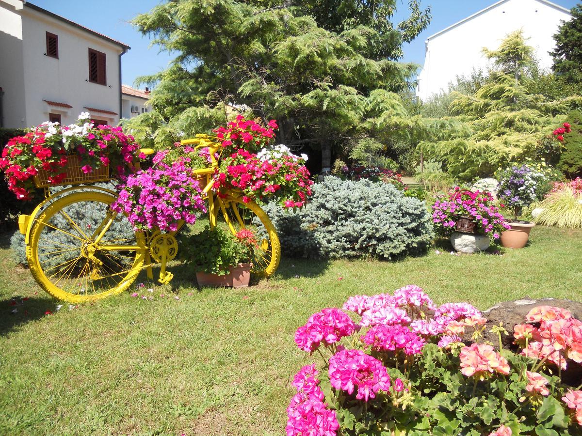Apartments Mihalic Baška Exterior foto